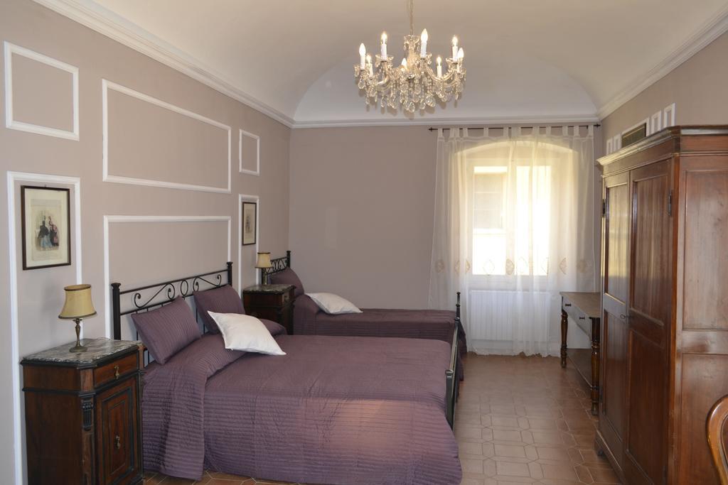 Corte Palazzo Picedi Benettini Sarzana Pokoj fotografie