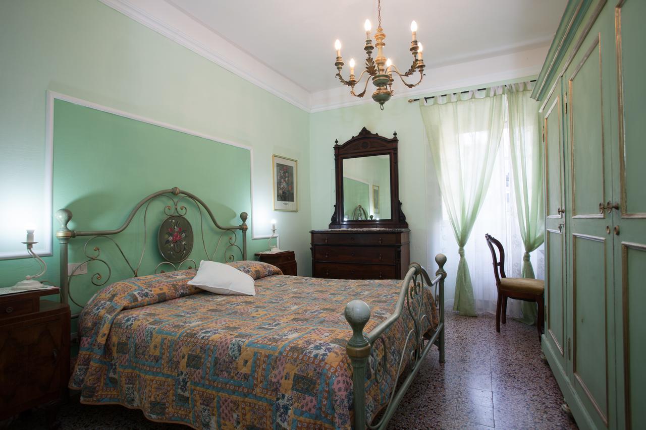 Corte Palazzo Picedi Benettini Sarzana Exteriér fotografie