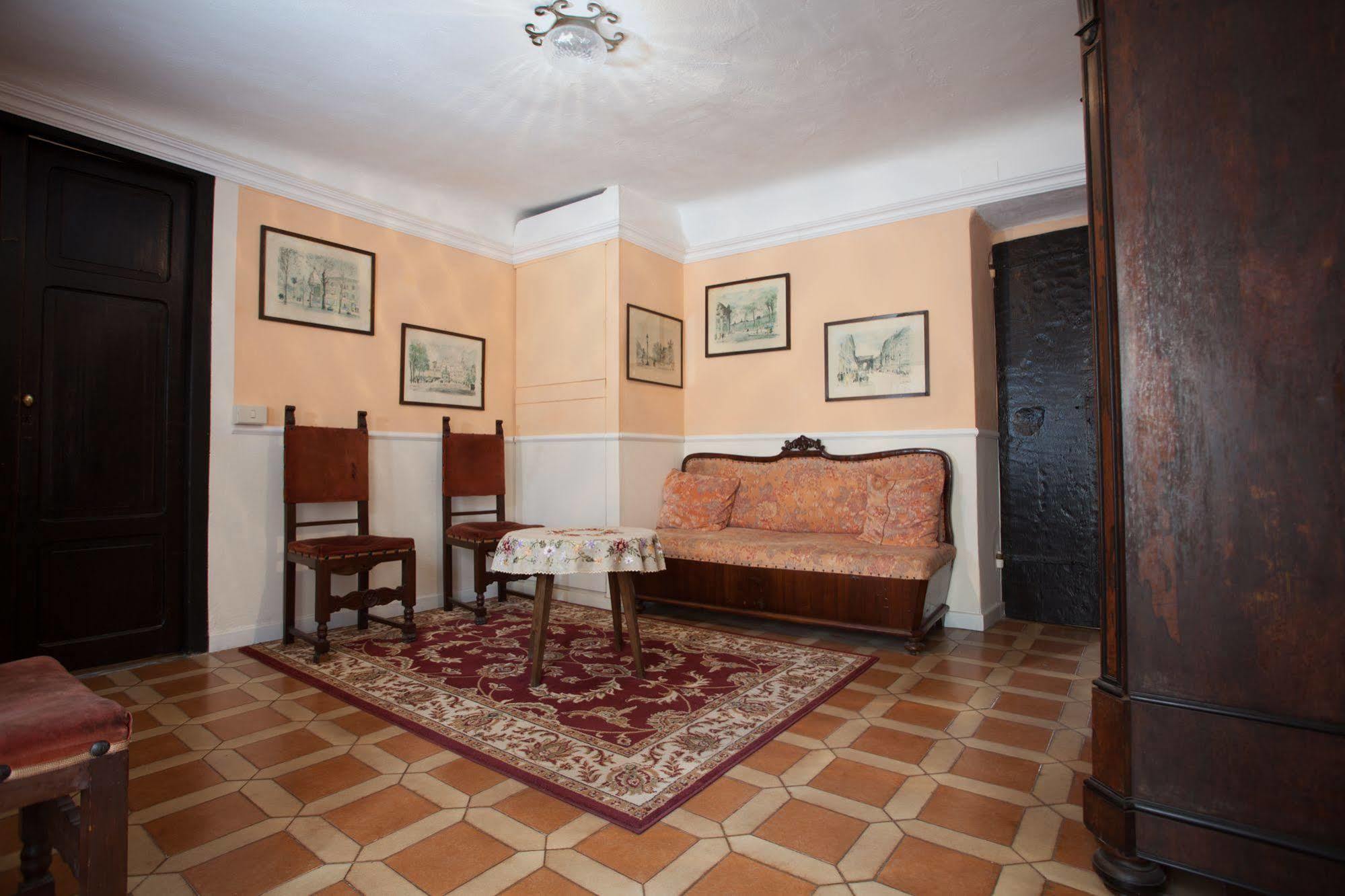 Corte Palazzo Picedi Benettini Sarzana Exteriér fotografie
